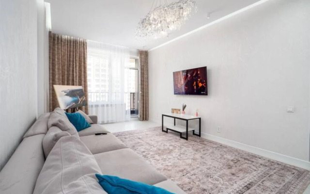 Na Prospekte Al-Farabi 41/3 Blok 3 Apartment