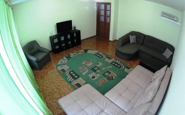 Chelyuskintsev 5 Apartments