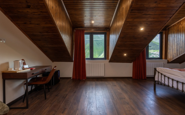 Residence Kazbegi Hotel
