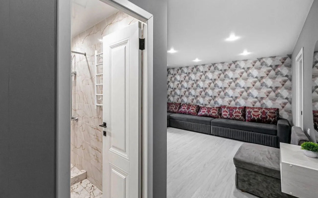 Na Proyezde Tsandera 1 Flat