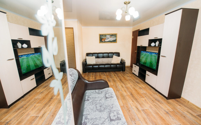 Апартаменты 2-к на Лежневской 36