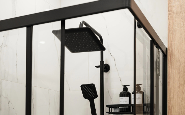 Трехкомнатная Квартира в Центре с Новым Ремонтом