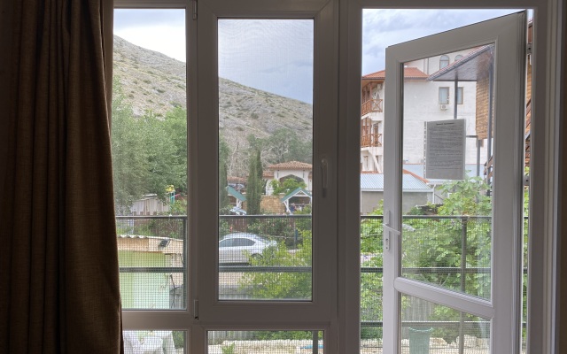 Zeleny Ostrov Sudak Guest house