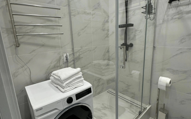 49m2 Na Beregu So Svoyej Terrasoy Flat