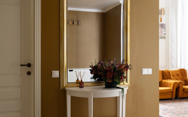 Апартаменты Рады Русских в центре Москвы рядом с Кремлем