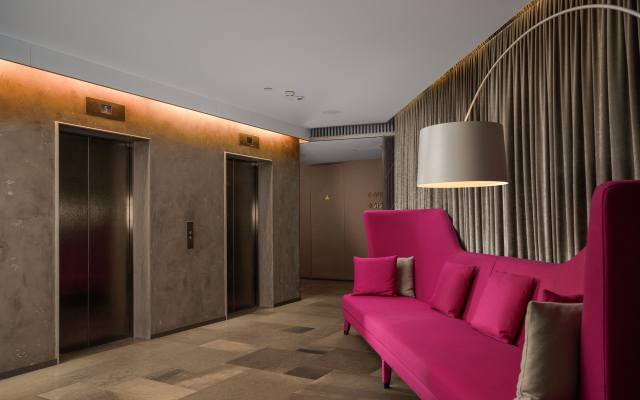 SO/ Saint Petersburg Hotel