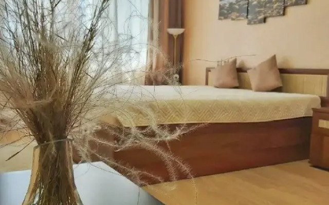 Апартаменты от Людмилы на Революции 1905 31в