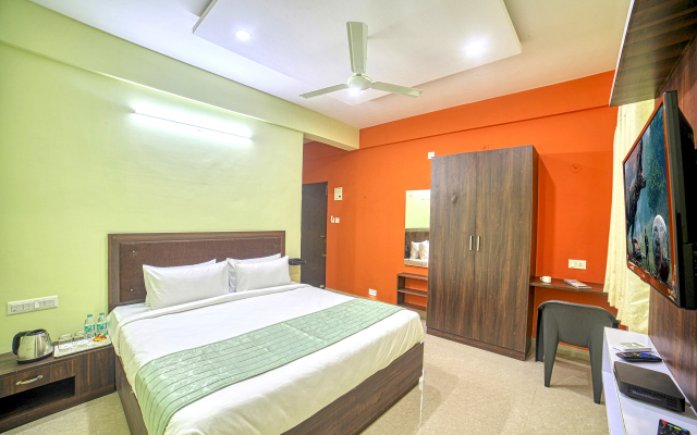 Red Key Bangalore Airport Hotel