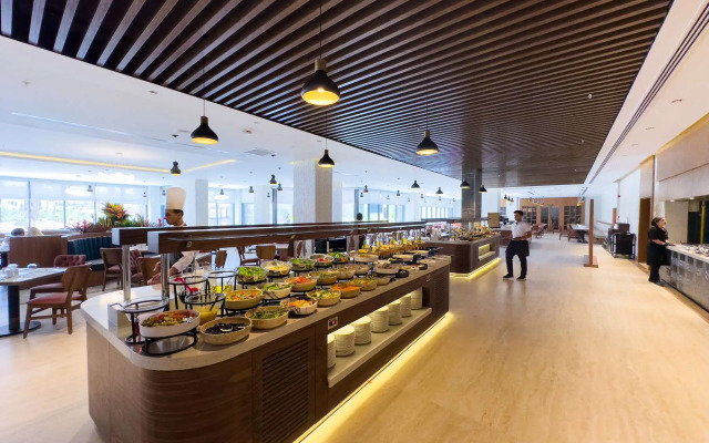 Qoople Azura World S 16 Apartments