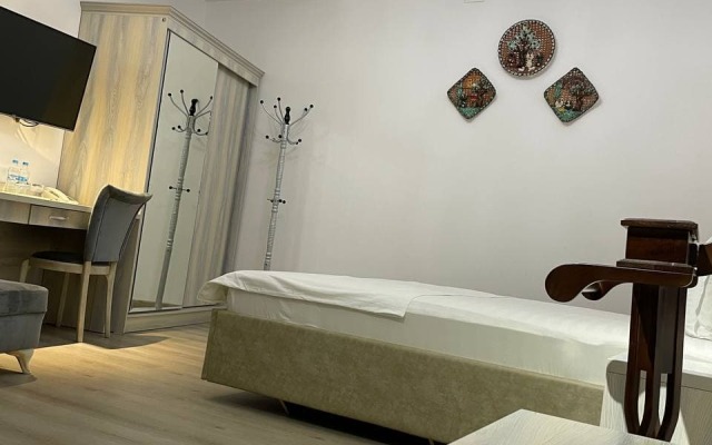 Asal Boutique Hotel