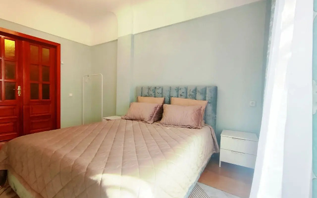 Квартира Уютная 4-Х Комнатная В Историческом Центре Иркутска