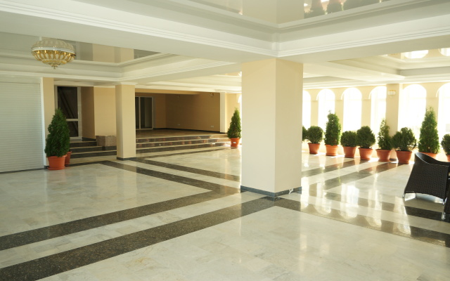 Promenad Apart-Hotel