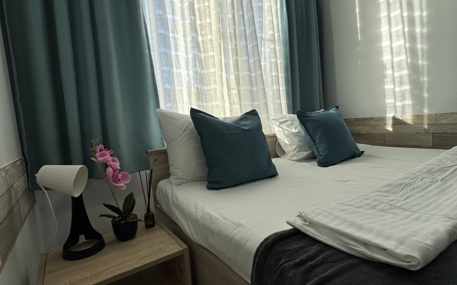 Samolet Guest House