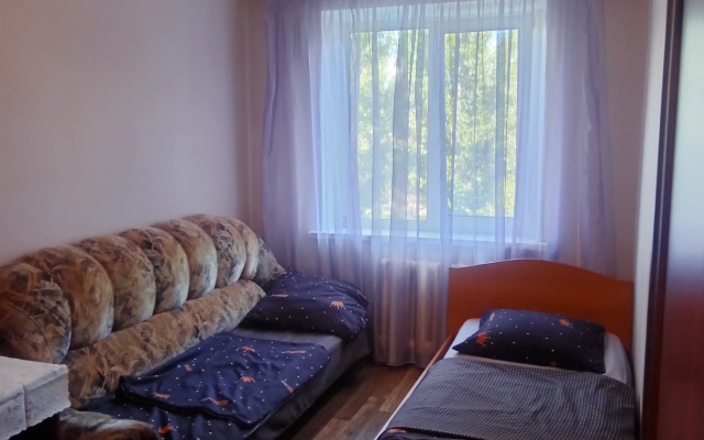 Na Prospekte Pobedy 46 Apartments