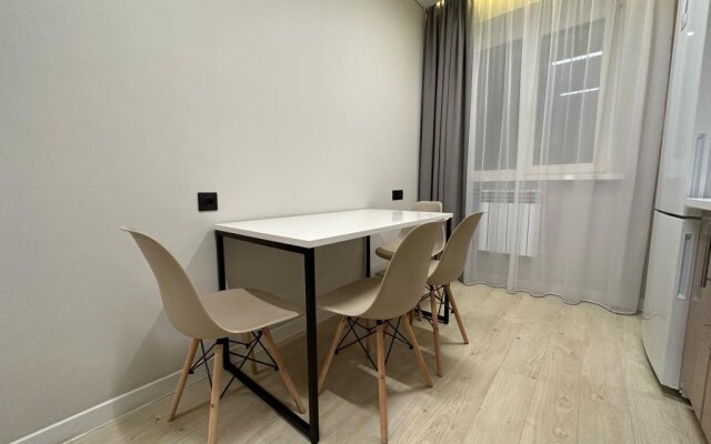 Premium-Klassa V Tsentre Orla Apartments