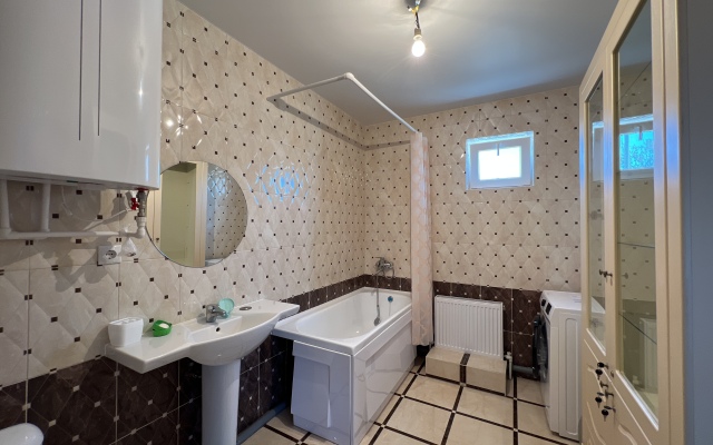 Dlya Semyi v Mikrorayone Persikovy Sad Privat House