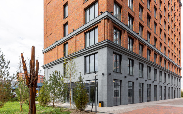 Strong Apartments