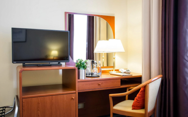 Отель Korona Park Klewinowo