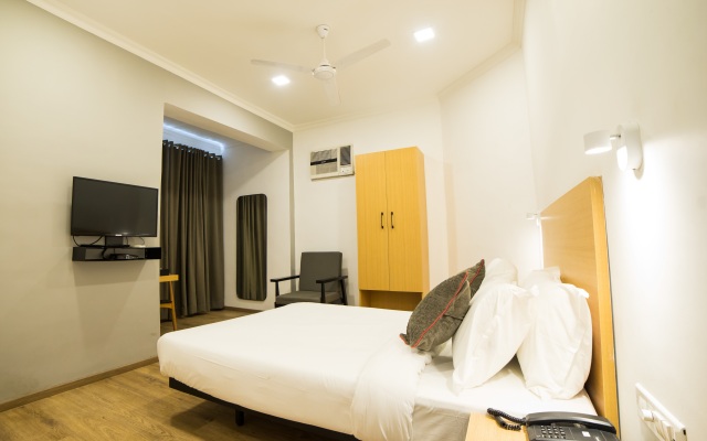 Highway Residency Hotel