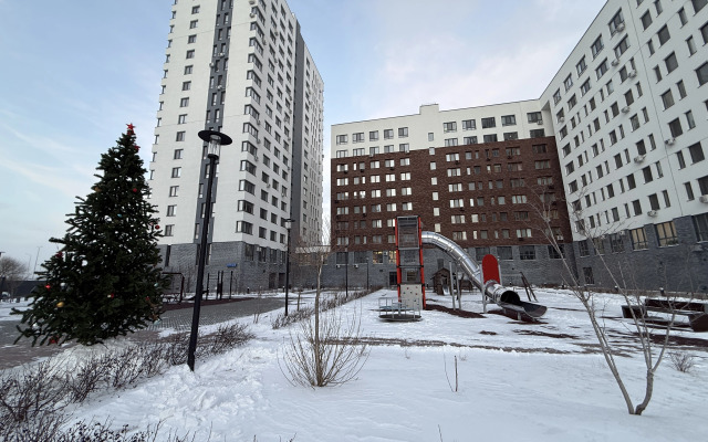 Апартаменты Элитные на берегу реки Тура с видом на Мост Влюбленных