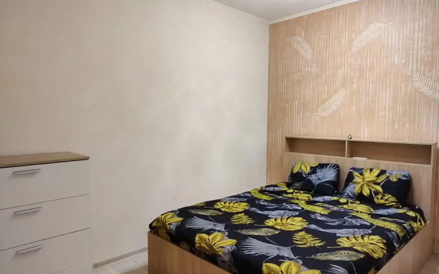 V Tsentre Starogo Rostova-Na-Donu Flat