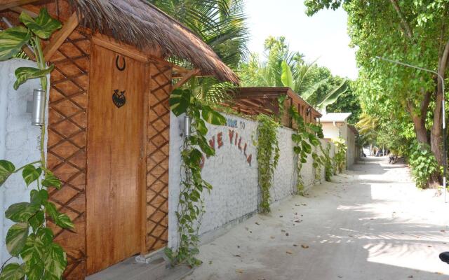 Dive Villa Thoddoo Villa