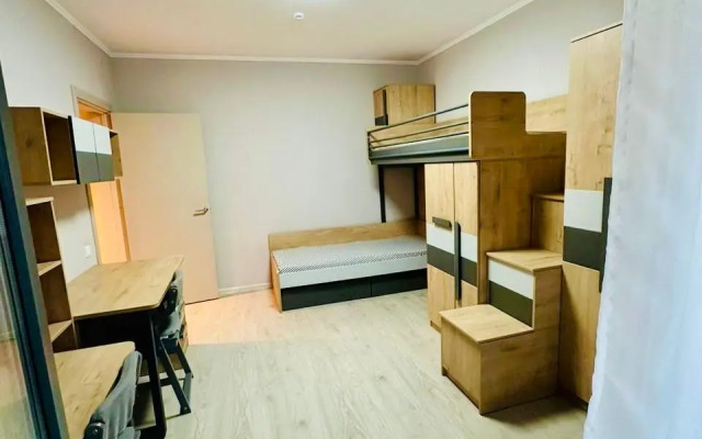 Uyutnaya 2-Ka okolo Metro Lesoparkovaya Flat