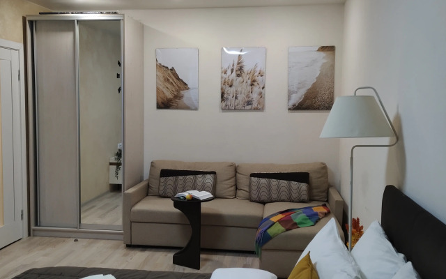 U Ledovogo Dvortsa Flat