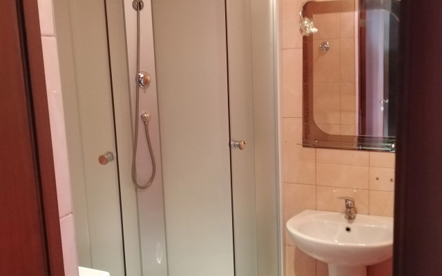 Uyutnaya Blizko K Tsentru Flat