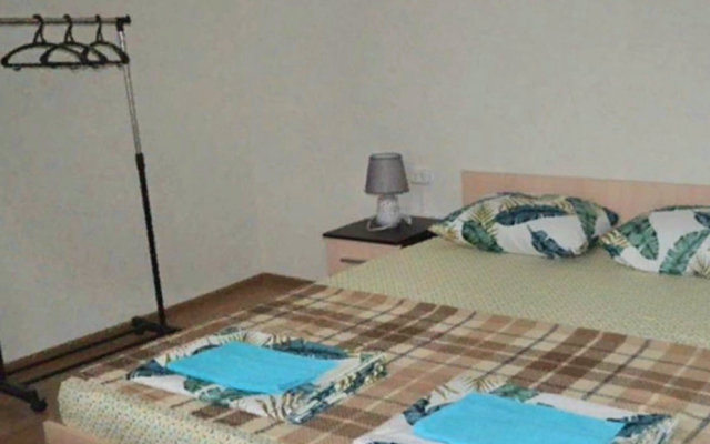 V Rayone Avtovokzala Apartaments