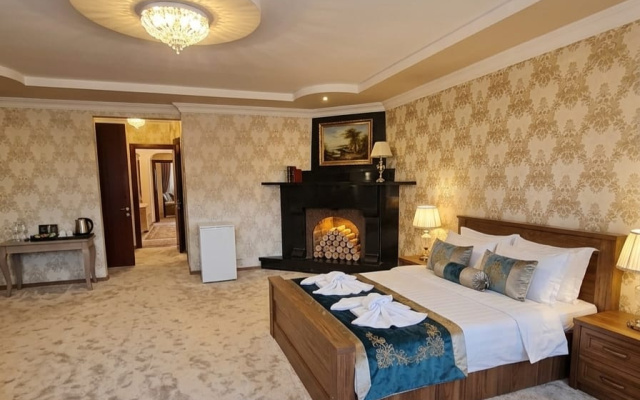 Отель Tutto Passa Hotel