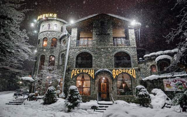 Fort Evrika Hotel