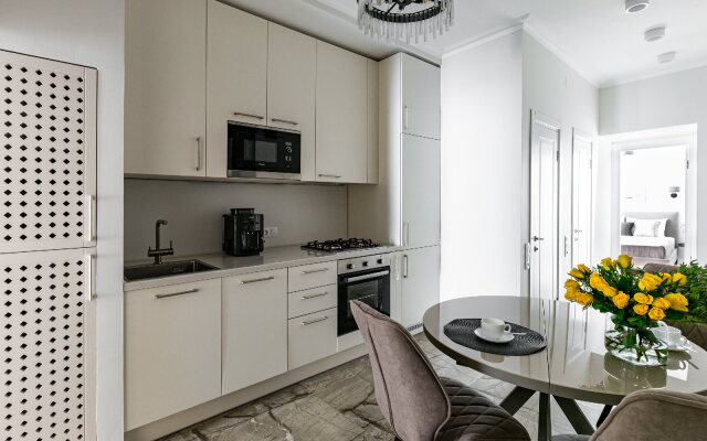 Letyourflat "Benua" (3 Bedrooms) Apartments