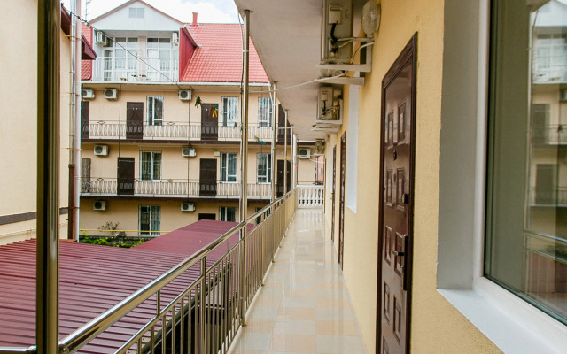Argo Guest House