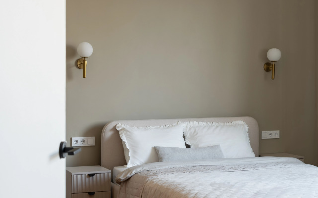 V Dome-Pamyatnike Arkhitektury Khkh Veka Flat
