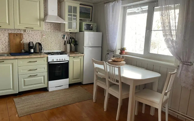 Частный дом Домик у воды