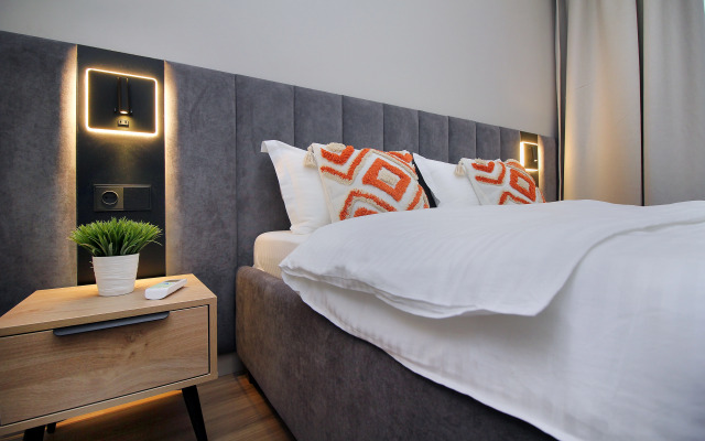 Апартаменты Meridian New Lux Apt