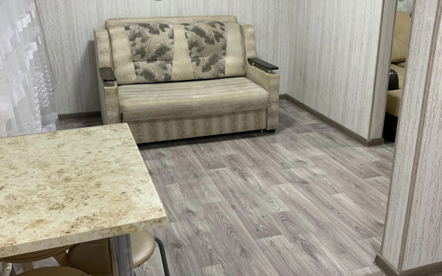 Dvukhkomnatnaya Prosveshcheniya 106A Flat