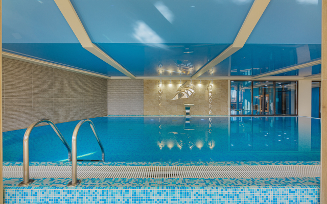 Avrora Hotel