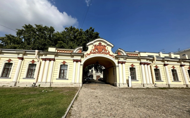 LITEINY  Royal Apartments