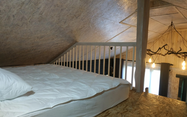 Dom V Lesu Bobrovy Khutor Guest house