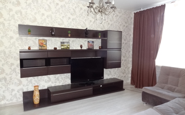 Квартира Двухкомнатная на Спутнике