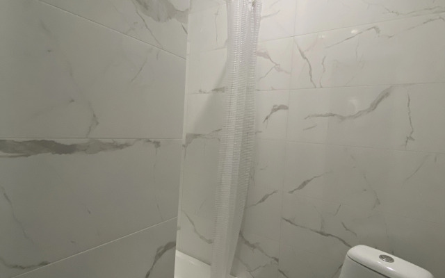 Uyutnaya Studiya Ryadom S Tsentralnoy Ploschadyyu Flat