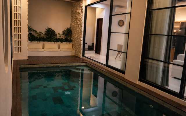 Cala Vista Villa – Outside – Tumbak Bayuh
