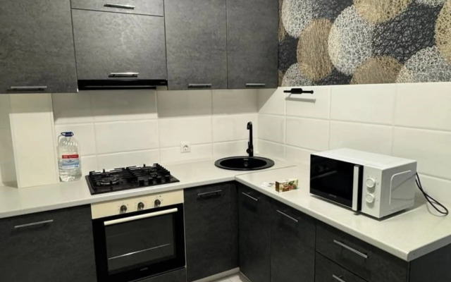 Flat Ryadom S Naberezhnoy Bryugge