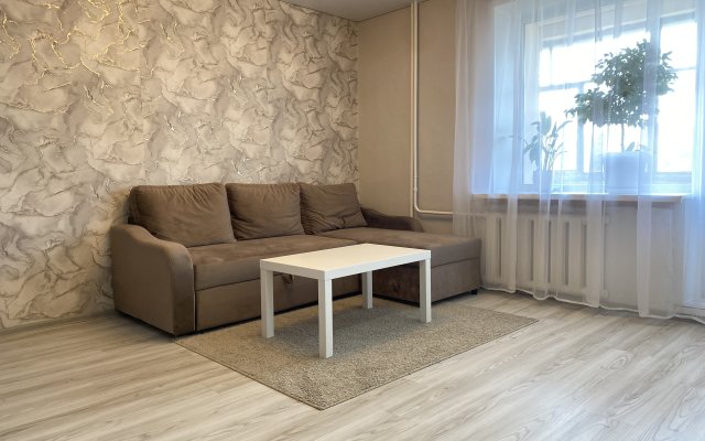 Studiya Adelya Kutuya 54 Apartments