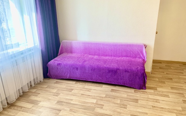 Апартаменты квартира на Малая Тульская 8