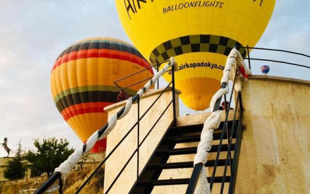 Balloon Cave Hotel