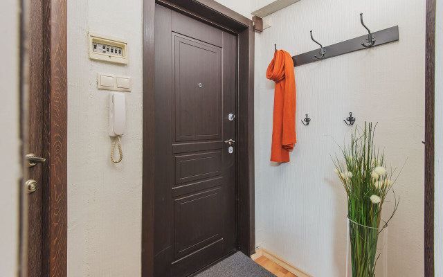 GM ryadom s Ekspocentrom i Belym domom Apartments