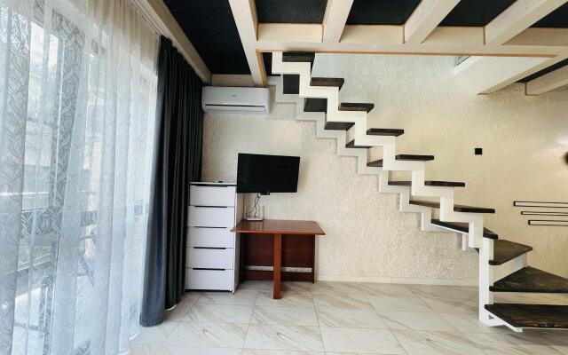3 Komnatnye Apartamenty S Basseynom Apartments